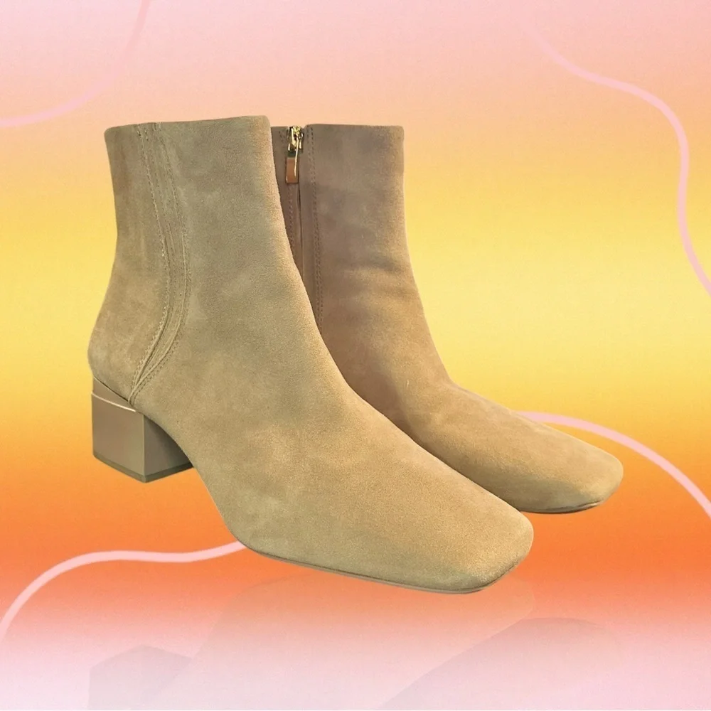 Franco Sarto ‘Waxtona’ Beige / Nude Genuine Suede Block Heel Ankle Boots Size 9